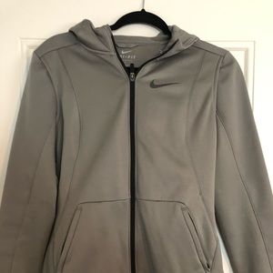 Small Woman’s Nike Dry-fit Full Zip